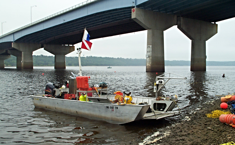 bridge & boat2.jpg